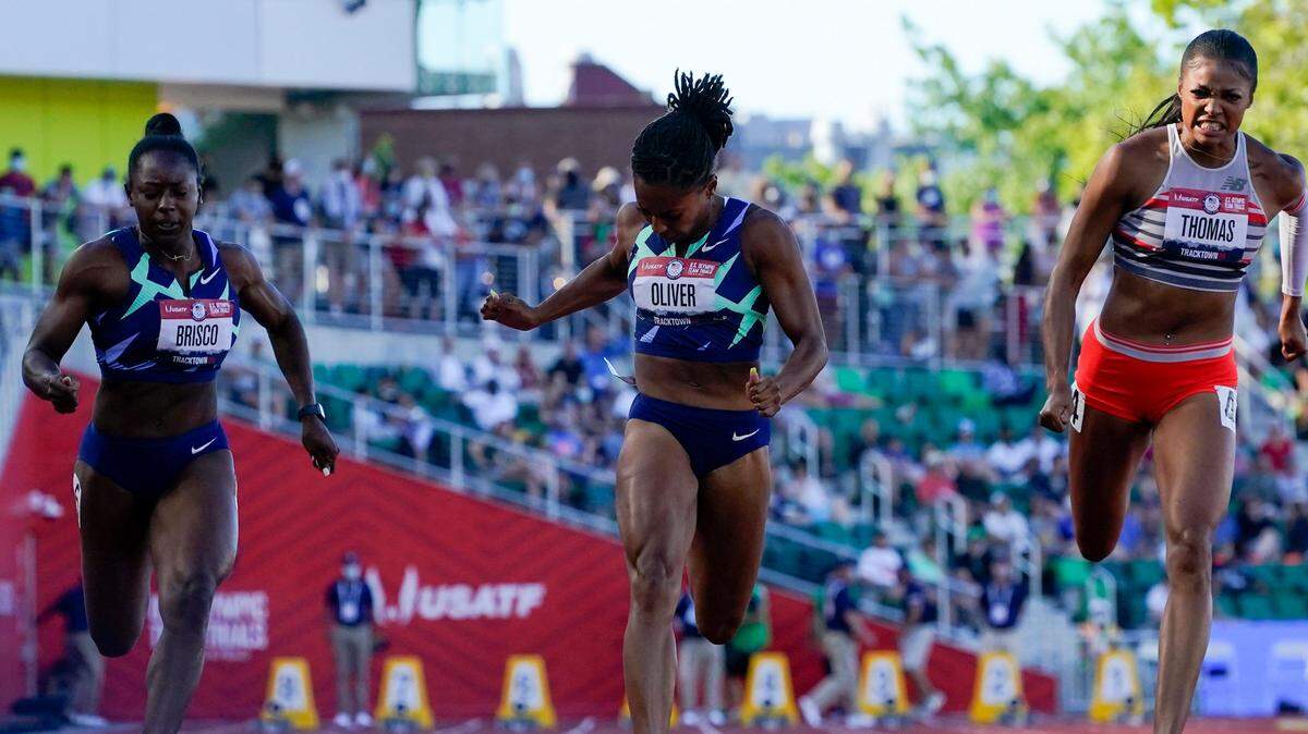 Former Kentucky star Javianne Oliver won the second heat of the women’s 100-meter semifinals at the U.S. Olympic Trials on Saturday. She finished second in the finals.