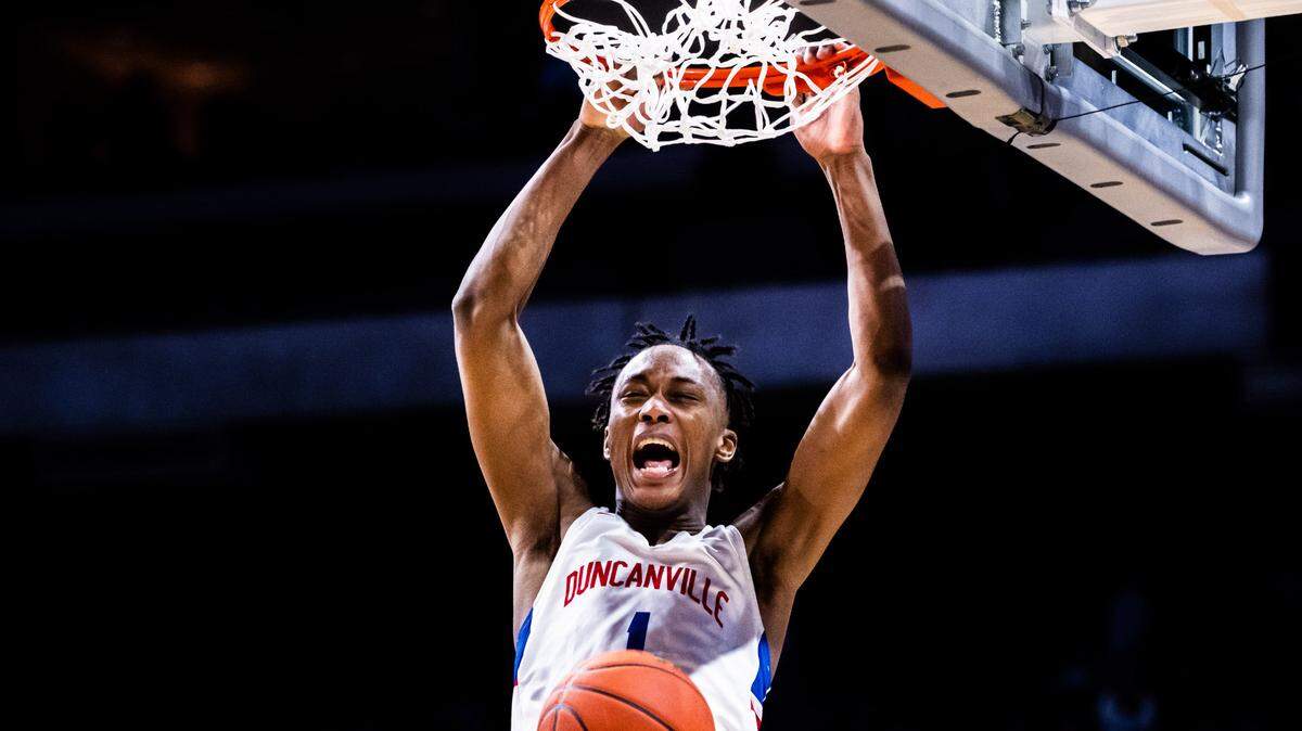 Watch Kentucky basketball recruit Ron Holland at the Nike EYBL session in Louisville