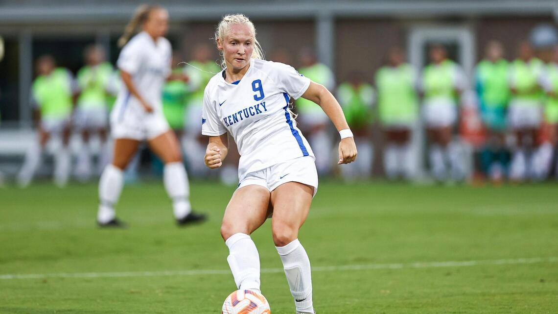 ‘We’re old but new’: Kentucky women’s soccer continues rebuild under second-year coach