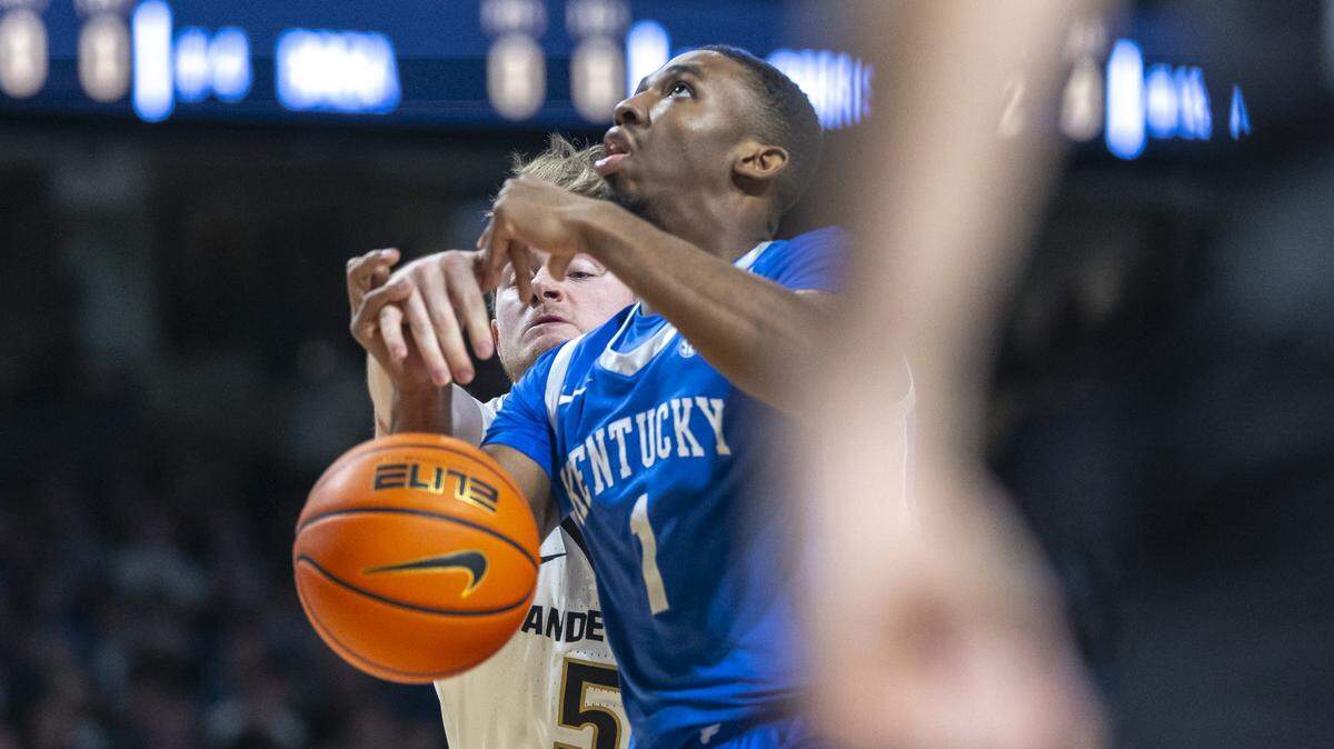 UK basketball wasted a big opportunity in Nashville. ‘We were just careless with the ball’