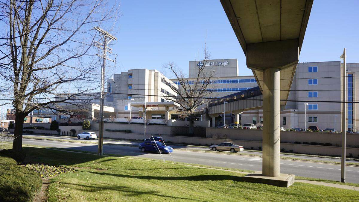 Saint Joseph Hospital on Harrodsburg Road. Photo by David Perry | Staff