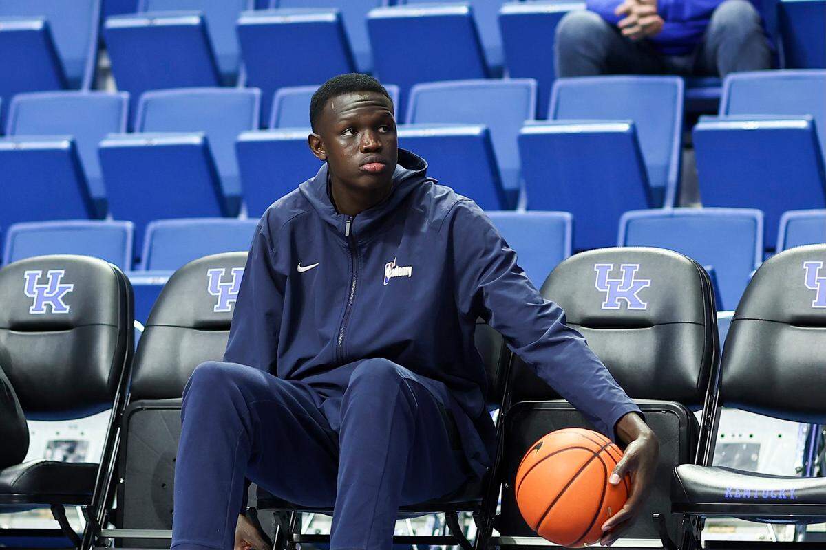 Khaman Maluach took an official visit to UK prior to its game against Ole Miss in Rupp Arena on Feb. 13.