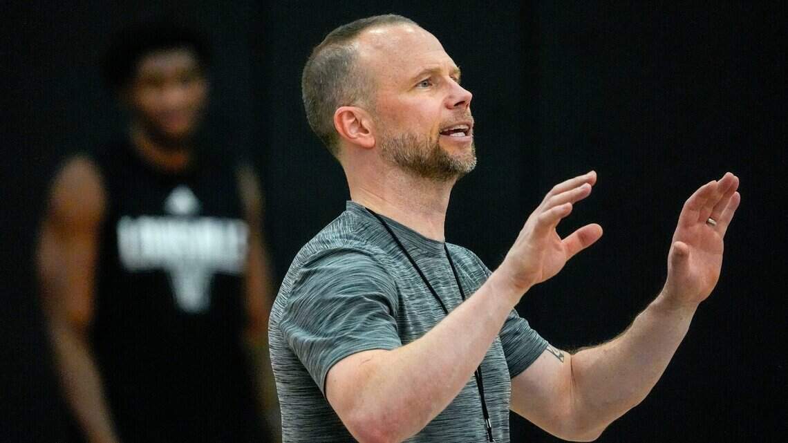 Pat Kelsey is off to a fast start with Louisville basketball. What will recruiting look like?
