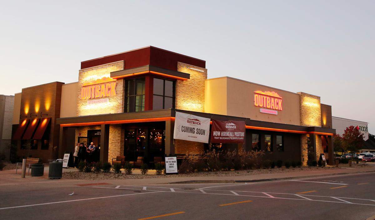 Outback Steakhouse has a new location at Fayette Mall. The old location on West Tiverton is closed.