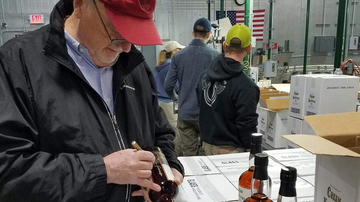 Jim Rutledge, former Four Roses master distiller, is launching his own distillery and bringing back an old brand: Cream of Kentucky Bourbon. He is releasing 9,000 bottles with a whiskey he selected to kick things off. And he signed a dozen of the bottles then randomly inserted them into shipping boxes.