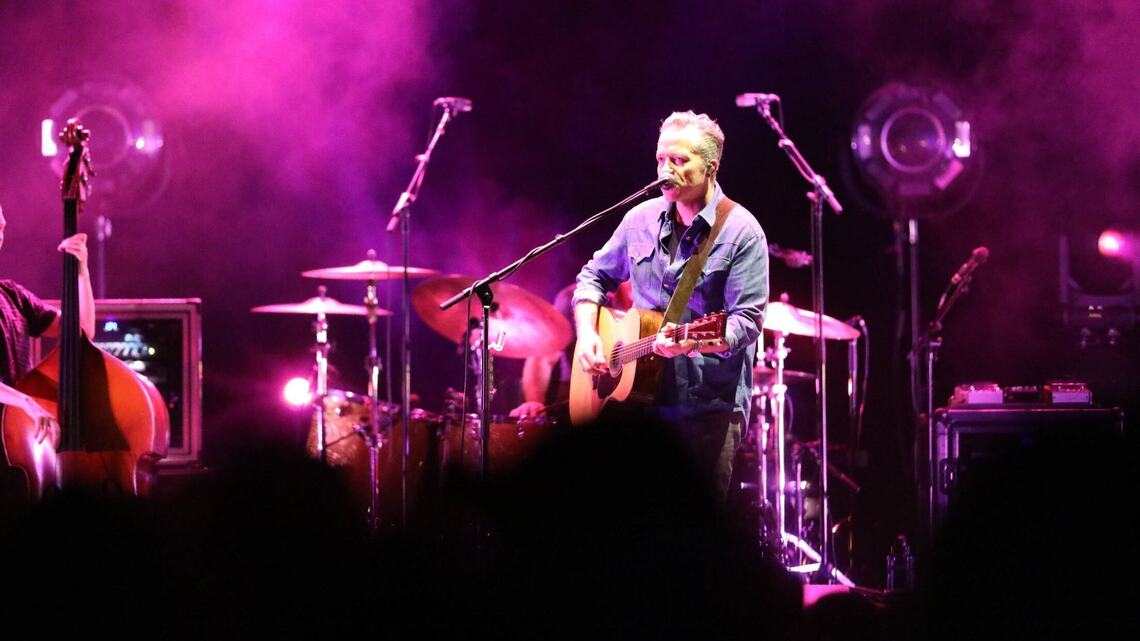 Photos, review: ‘Poet Laureate of the New South’ Jason Isbell rocks Rupp Arena