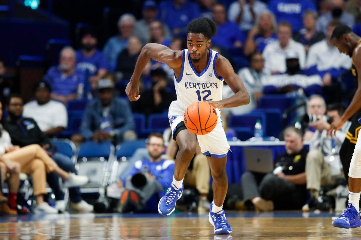 Antonio Reeves, a transfer from Illinois State, led Kentucky in scoring with 23 points on Thursday night.