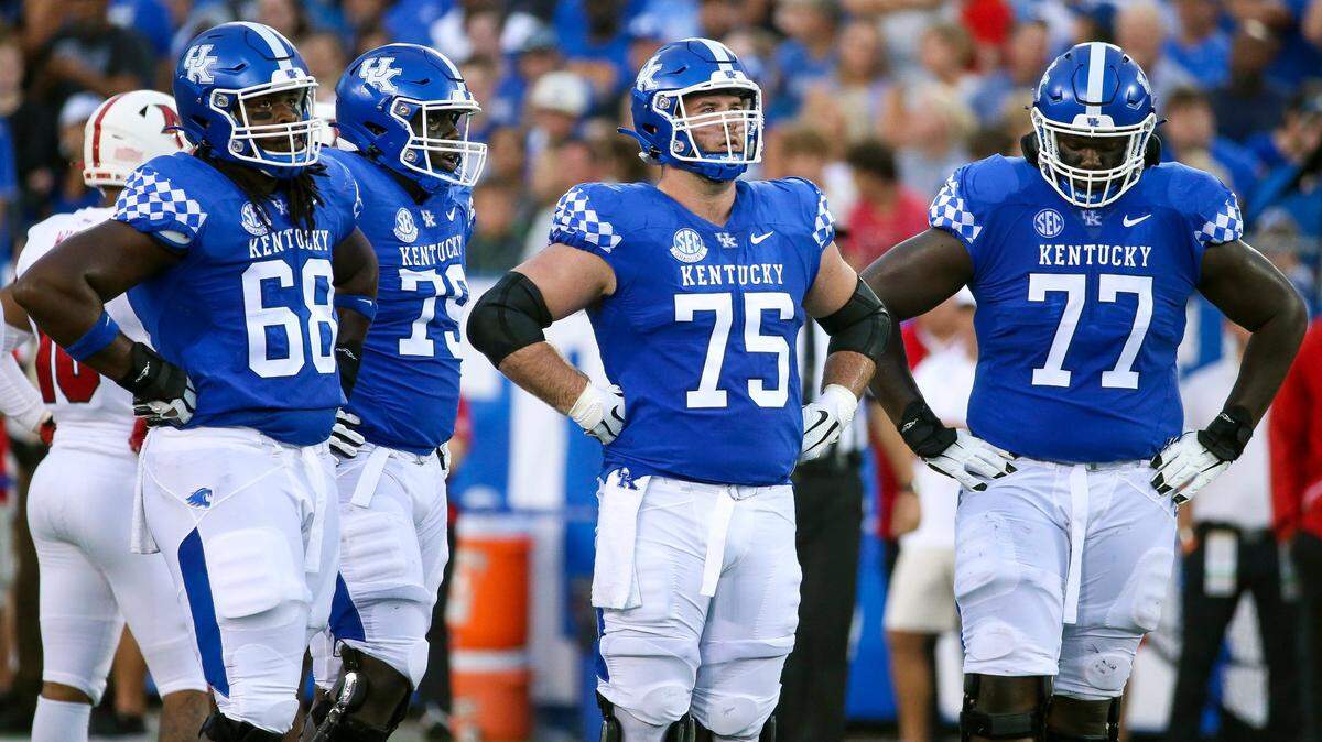 Kentucky’s 2022 offensive line struggling to live up to the legacy of the Big Blue Wall