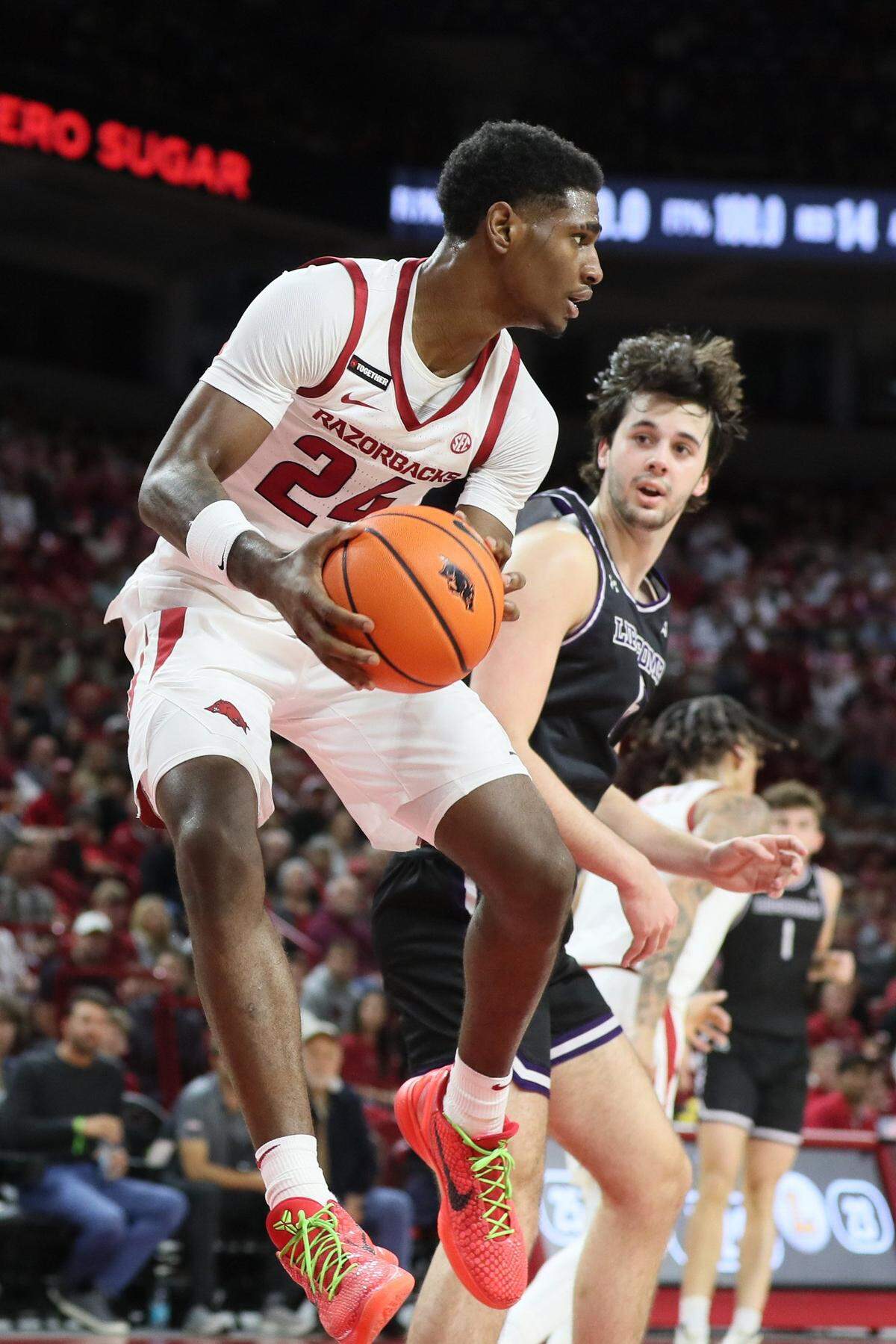 Billy Richmond scored four points in his Arkansas debut on Wednesday night.