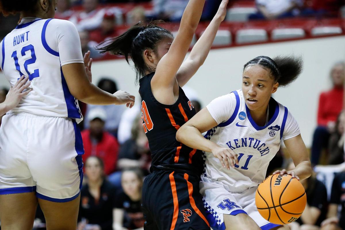 Jada Walker was a standout freshman for the Wildcats this season.