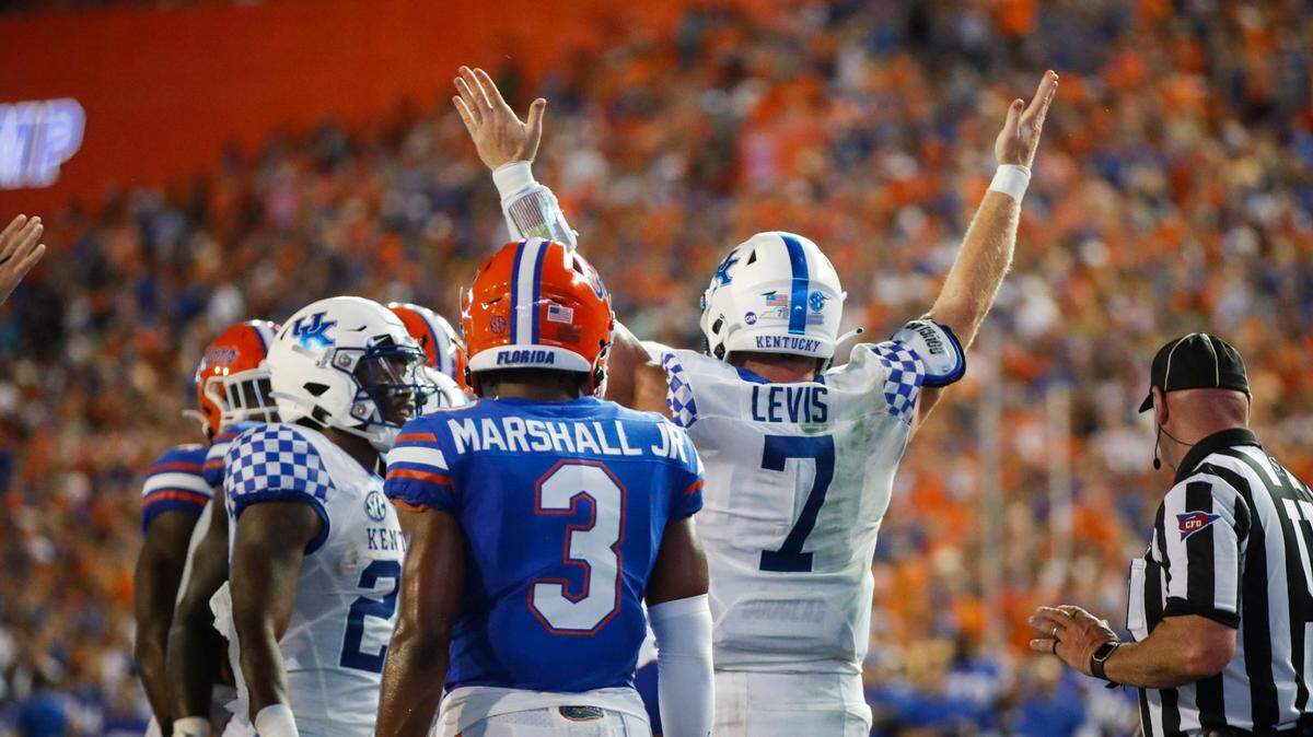 Big Blue reactions from around social media after Kentucky football beats Florida