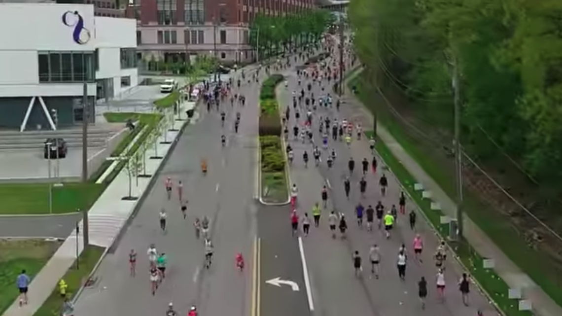 Organizers of the Flying Pig Marathon in Cincinnati allowed a 6-year-old boy to race.