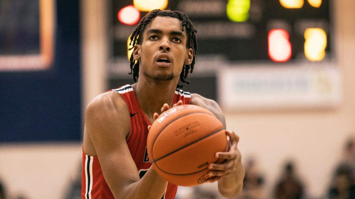Emoni Bates has long been regarded as the No. 1 overall recruit in the 2022 class. He’s now moved to 2021.