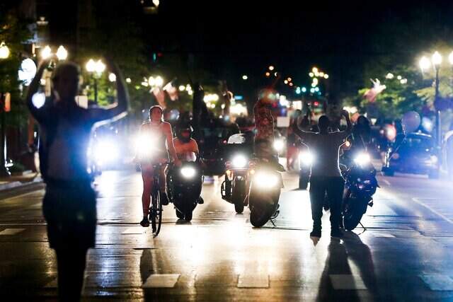 Protesters close Lexington road after motorcyclist’s death | Lexington ...