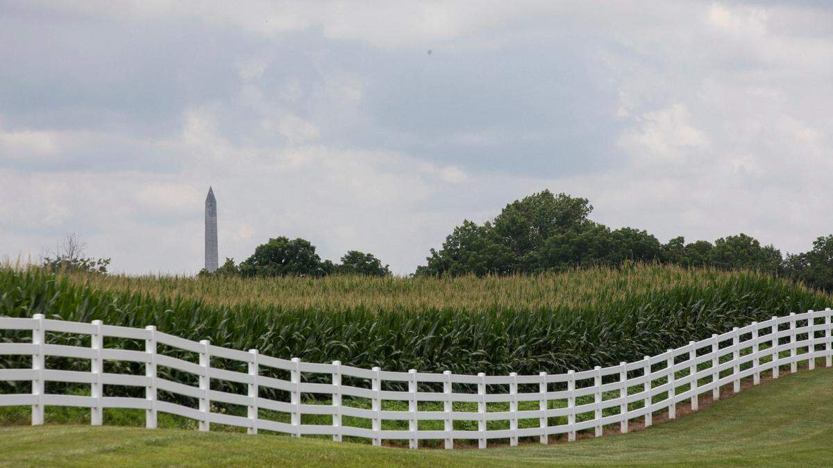 On the path of the ‘Lost Cause’ in Kentucky, signs of a new one.