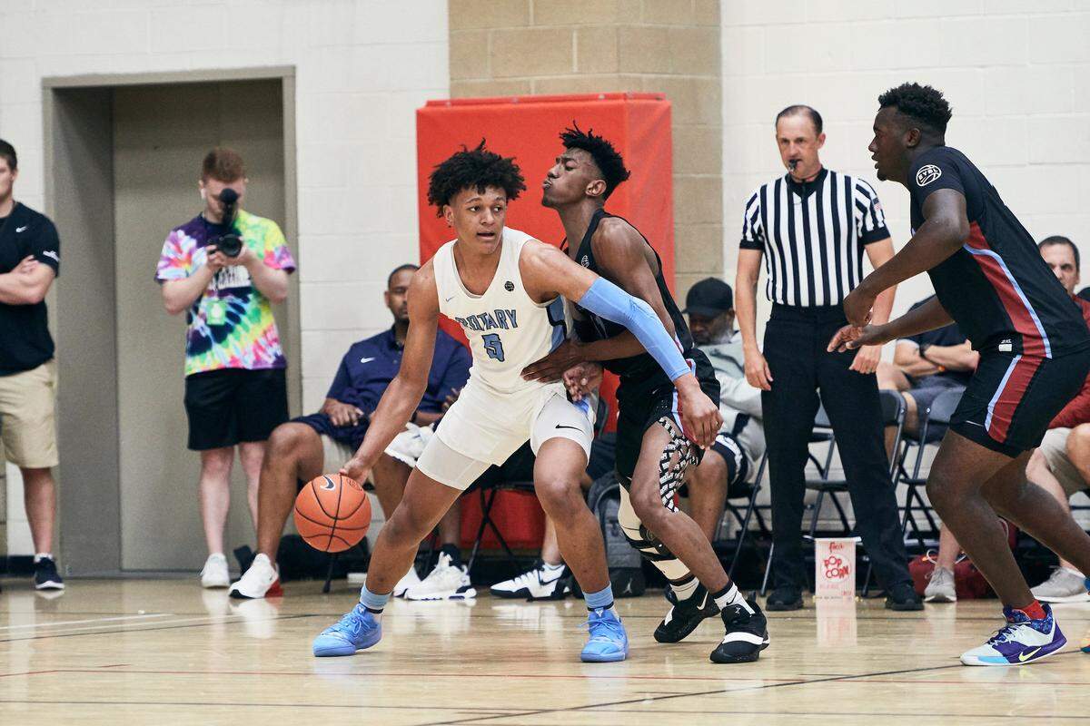 Paolo Banchero (with ball) was one of the standout players on the Nike circuit.