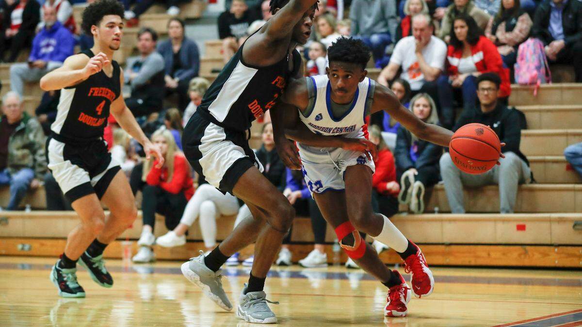 Jaylen Davis (12) has an offer from Eastern Kentucky University and is part of a Madison Central team looking to repeat as the 11th Region champion.