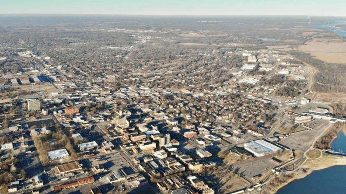 The city of Paducah, in McCracken County, Ky., is offering an incentive program to try to entice professionals who work from home to move there.