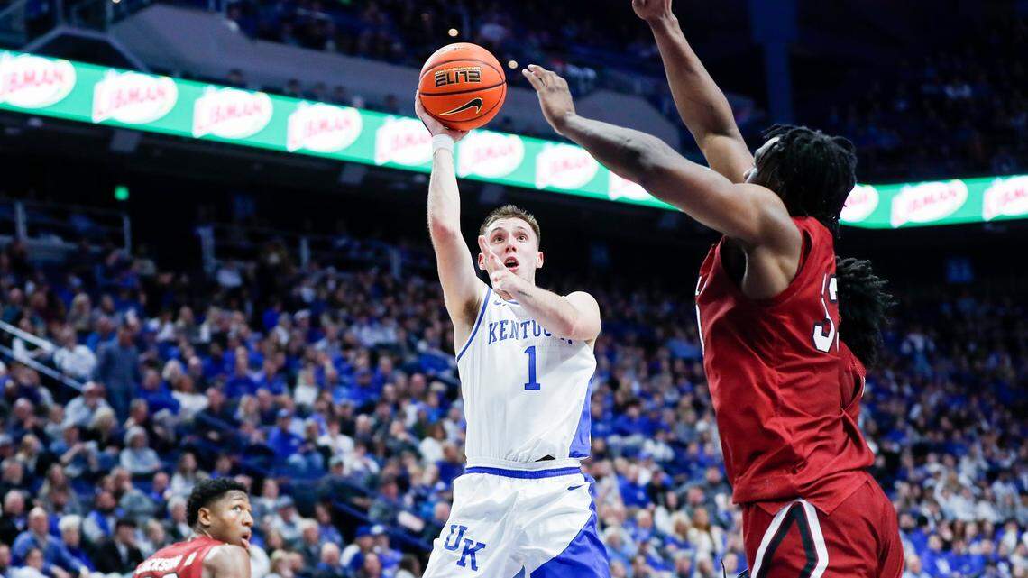 Kentucky basketball without two injured guards for SEC game at Mississippi State