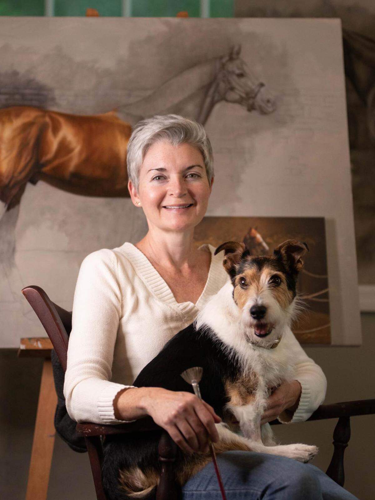 Kentucky artist Jaime Corum said her work featured on the 2022 Woodford Reserve Kentucky Derby bottle “symbolizes that greatest moment on the First Saturday in May when the horses are in the final stretch of the race.”