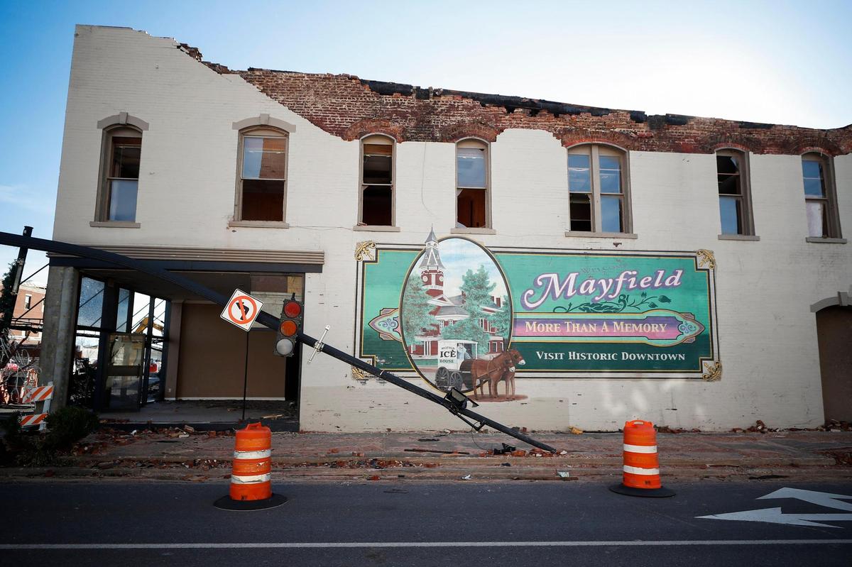 A mural on the side of a building at the corner of 7th Street and West Broadway in downtown Mayfield, Jan. 5, 2022.