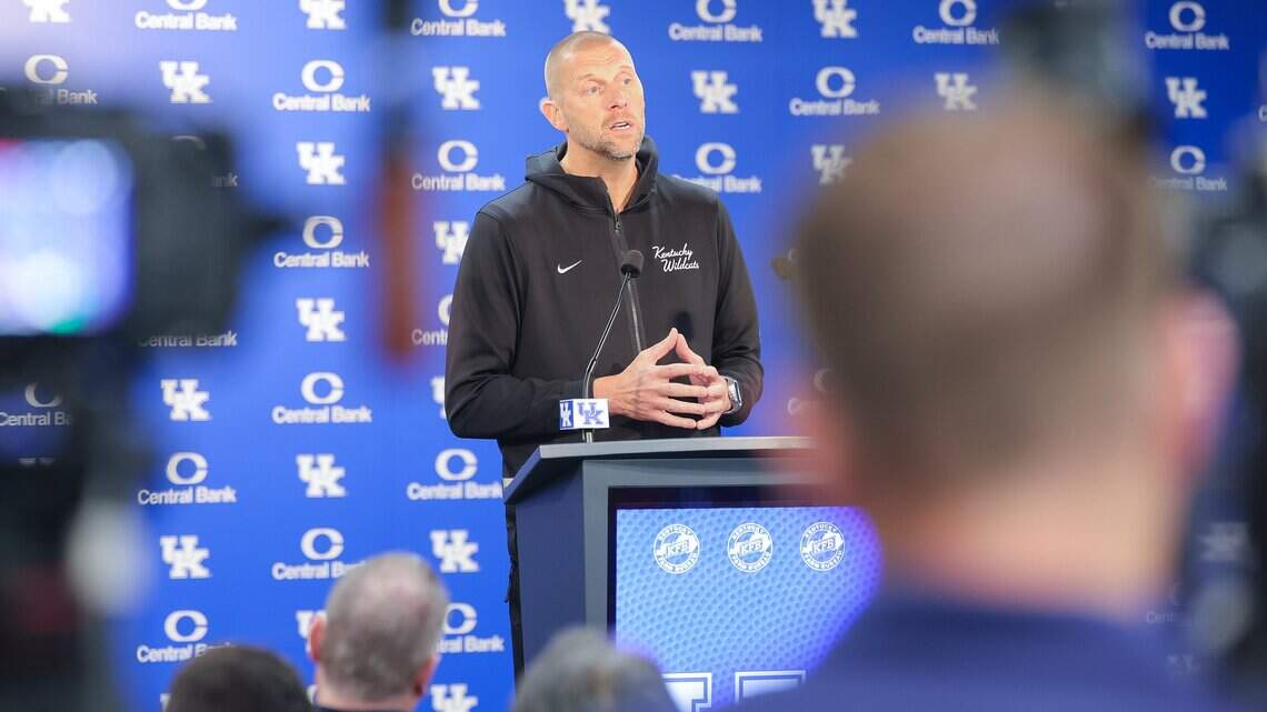 Mark Pope finalizes Kentucky basketball staff for 2026-27 season