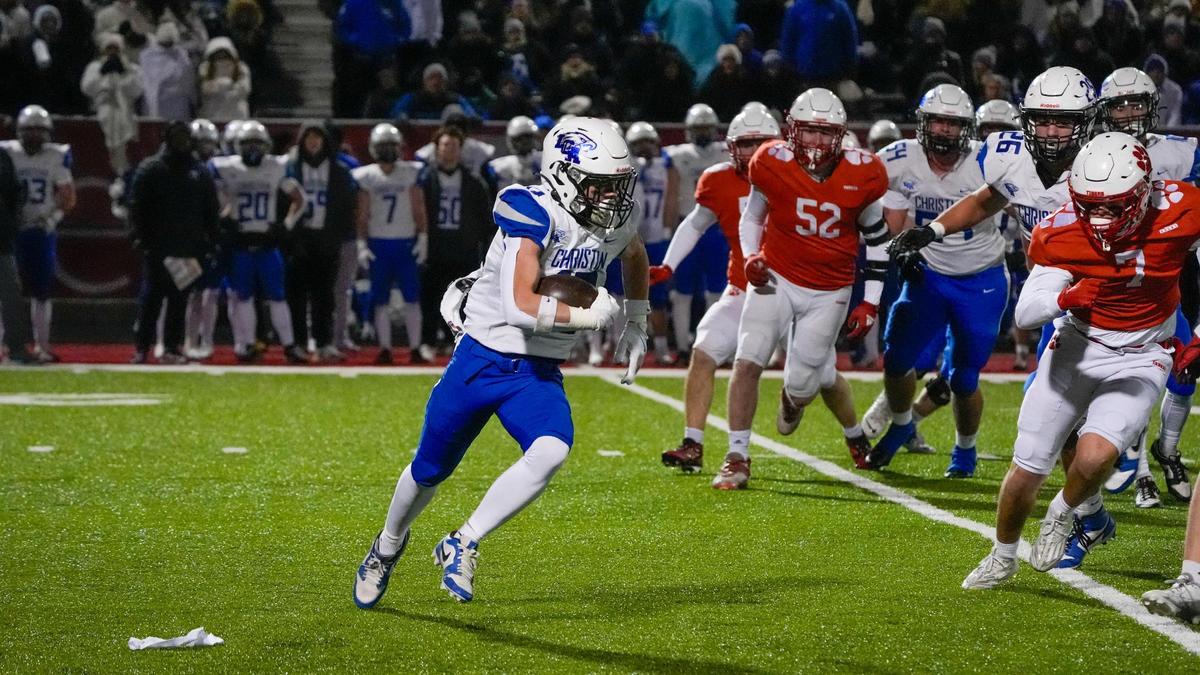 Lexington Christian Academy freshman Brady Couch (17) runs the ball against Beechwood. LCA never led in the game.