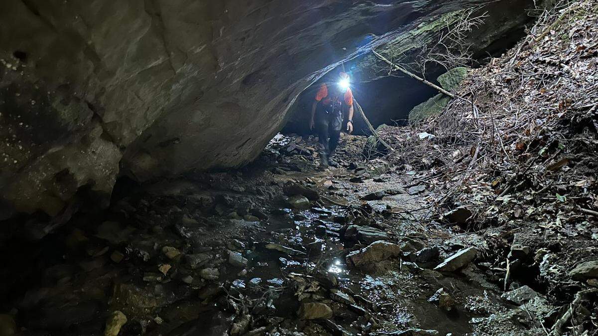 Wolfe County Search & Rescue conducted an extensive search for a missing man in the Daniel Boone National Forest.