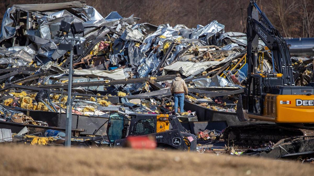 70 unaccounted for after tornado crushes Kentucky candle factory