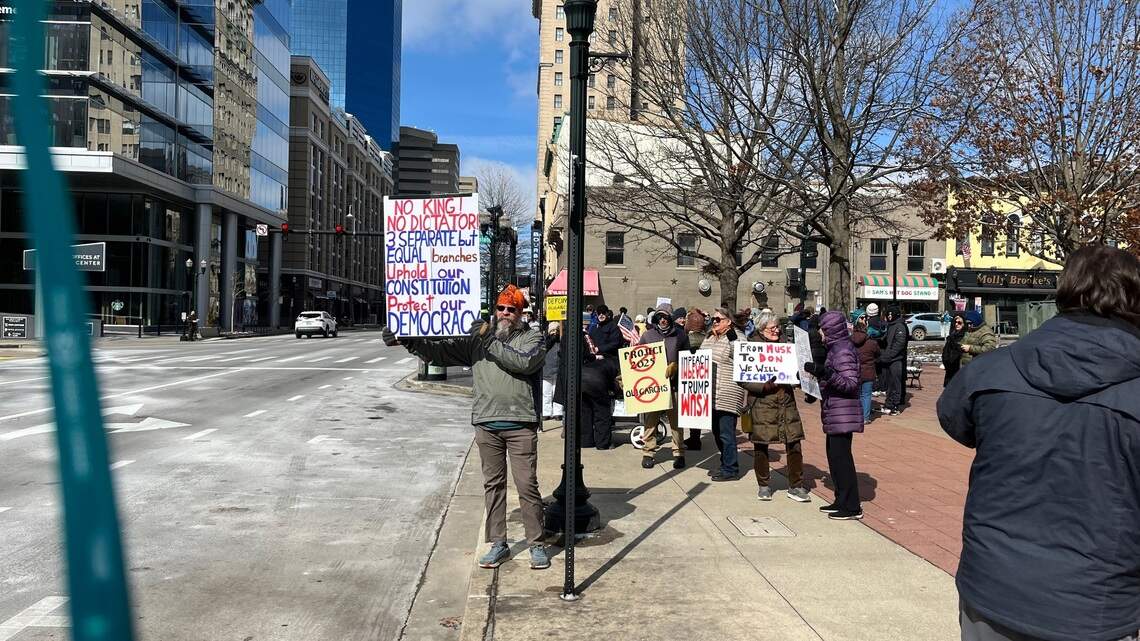 What’s a Kentuckian to do in the middle of a constitutional crisis? Get out and march | Opinion