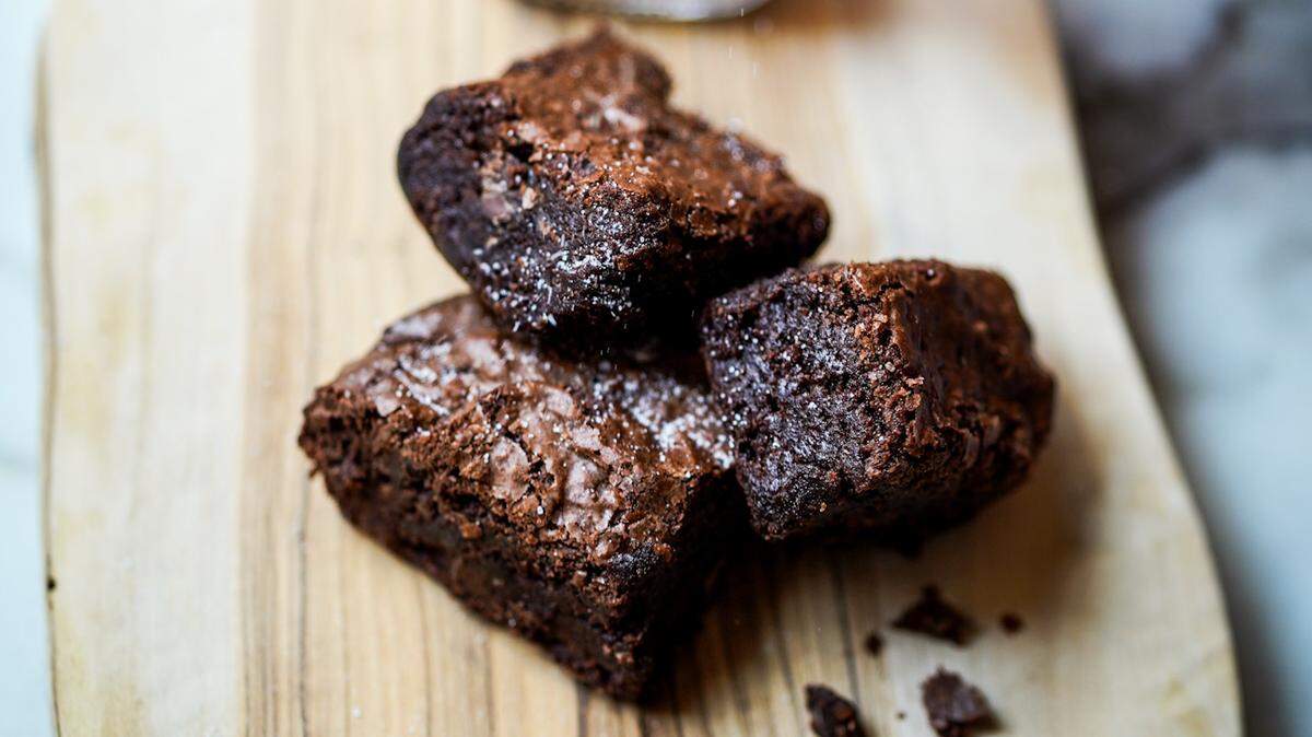 Gooey, chocolate-y fudge brownies.