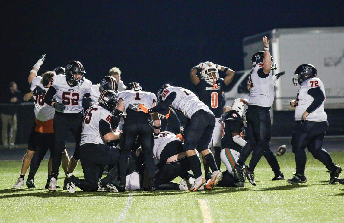 Ryle's Nathan Verax (10) scored on a two-point conversion in overtime to win the high school Class 6A Region Championship football game against Frederick Douglass High School in Lexington, KY on Nov. 212025. Ryle beat Douglass 28-27 in overtime. Photo by Pablo Alcala