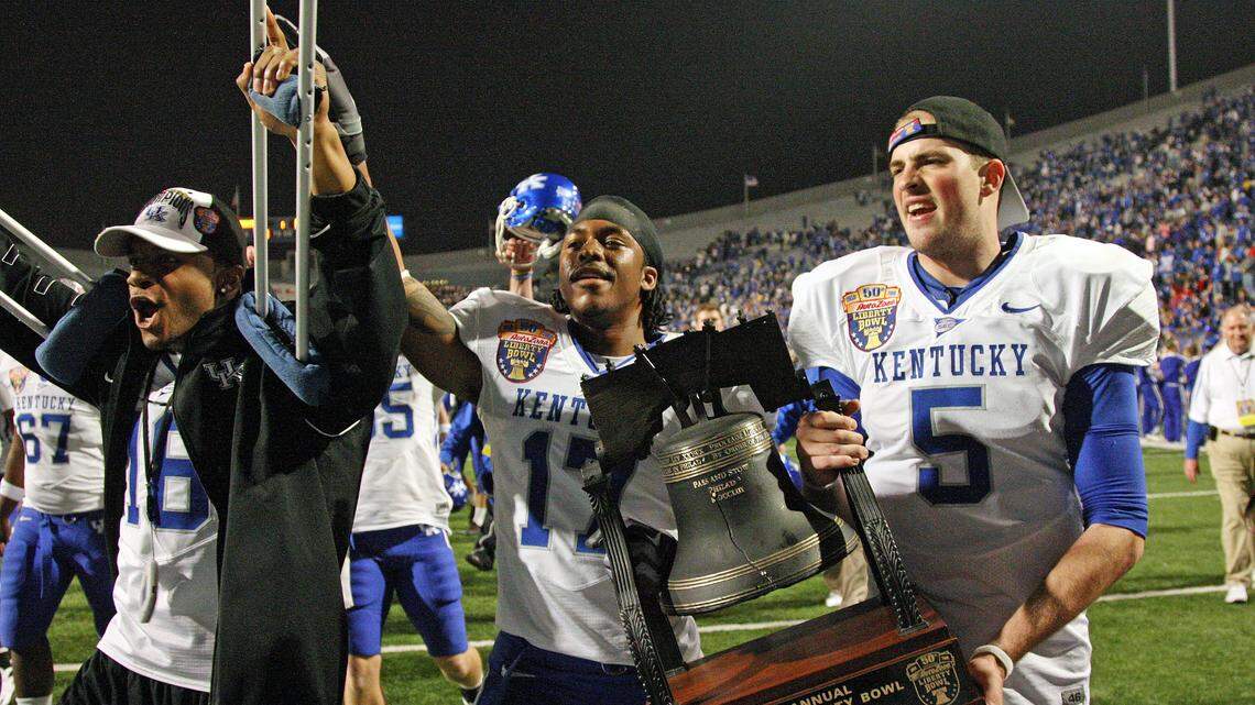 Kentucky time machine: Cats hit a historic high with 2009 Liberty Bowl victory