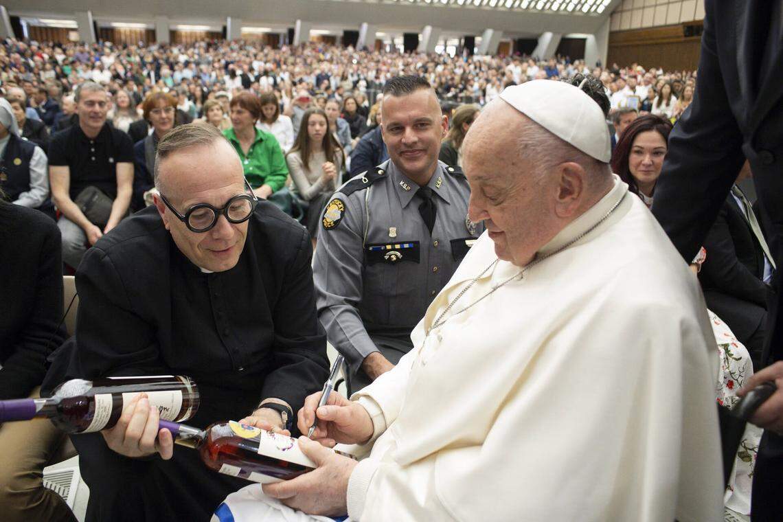 Pope Francis signed two bottles of rare Willett bourbon for Father Jim Sichko of Lexington. The bottles will be auctioned by Sotheby’s to raise money for charities in Kentucky and Texas.