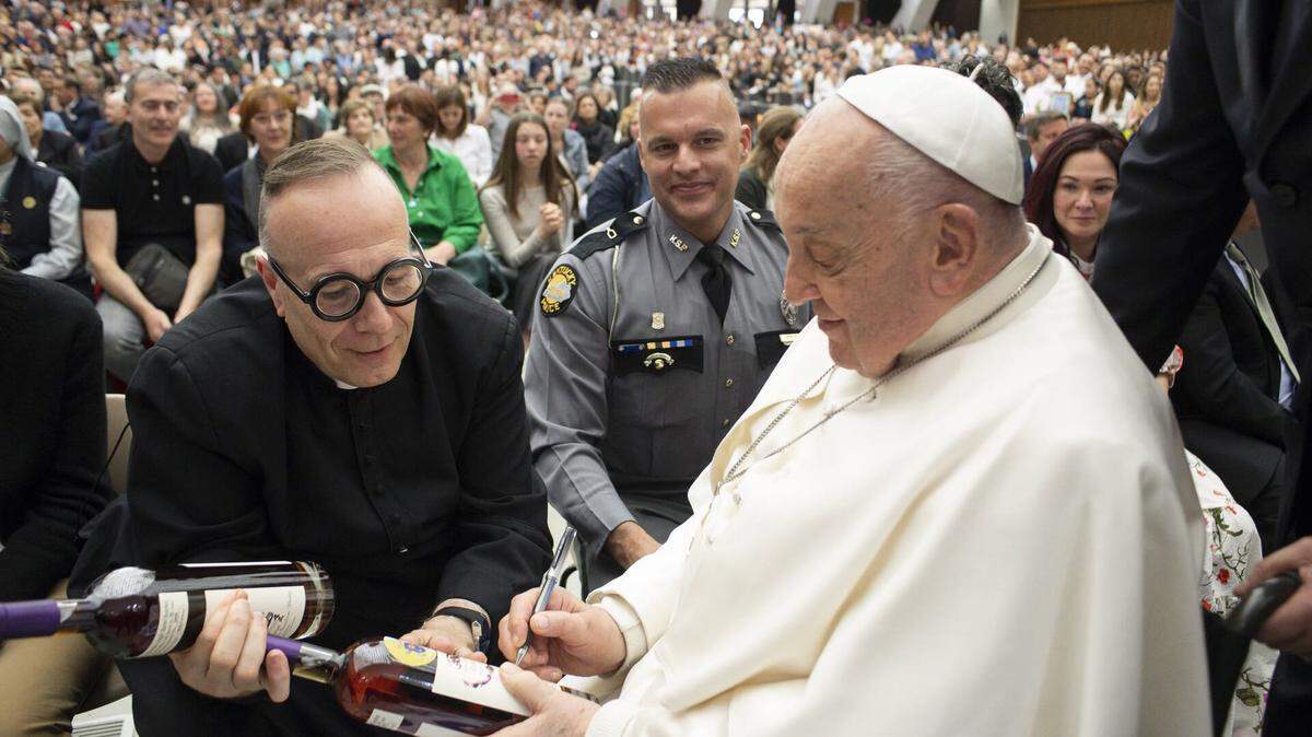 Pope Francis signed two bottles of rare Willett bourbon for Father Jim Sichko of Lexington. The bottles will be auctioned by Sotheby’s to raise money for charities in Kentucky and Texas.