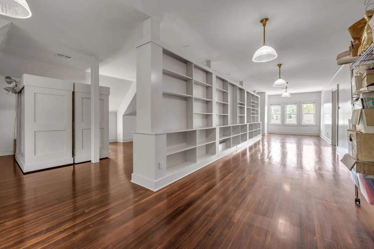 A look inside the historic home at 431 West 3rd St. in Lexington. The home is currently up for sale for more than $2 million.