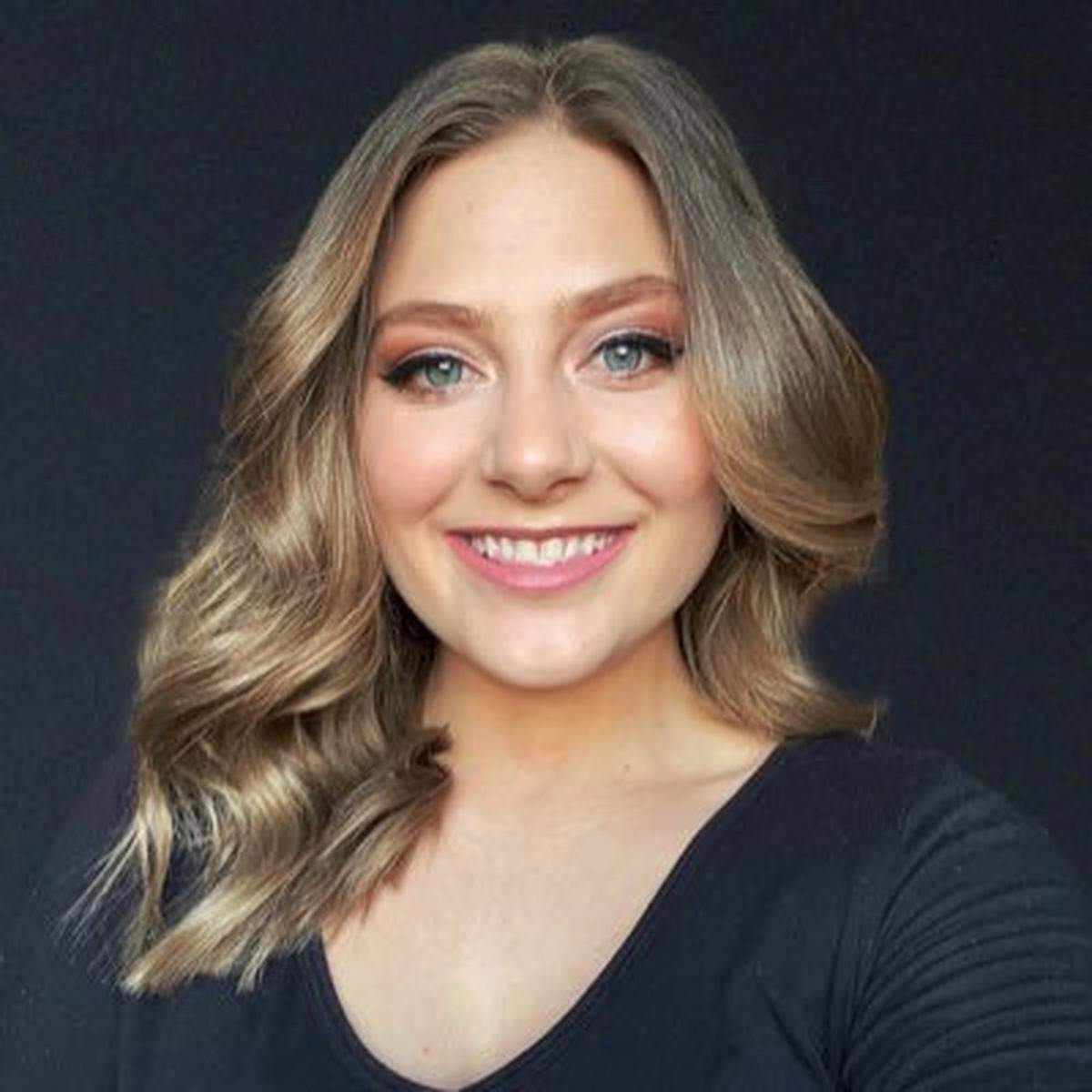 Profile Image of Taylor Six