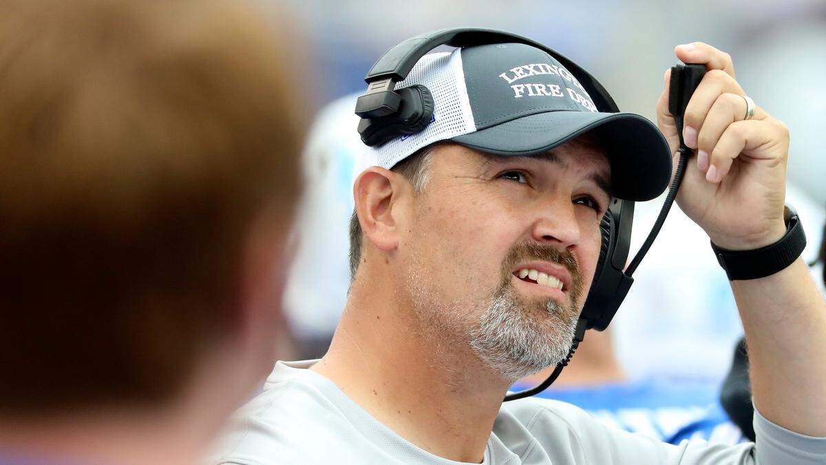 Kentucky defensive coordinator Brad White will attempt to slow down Tennessee’s fast-paced offensive attack.