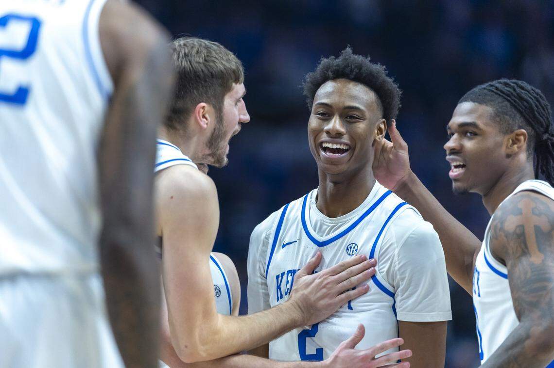 Kentucky guard Jaxson Robinson (2) was congratulated by his teammates during a game against Texas A&M at Rupp Arena on Jan. 14.