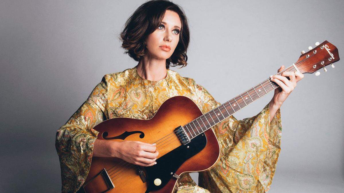 Lera Lynn performs a duo concert Thursday at the Burl with multi-instrumentalist Todd Lombardo.