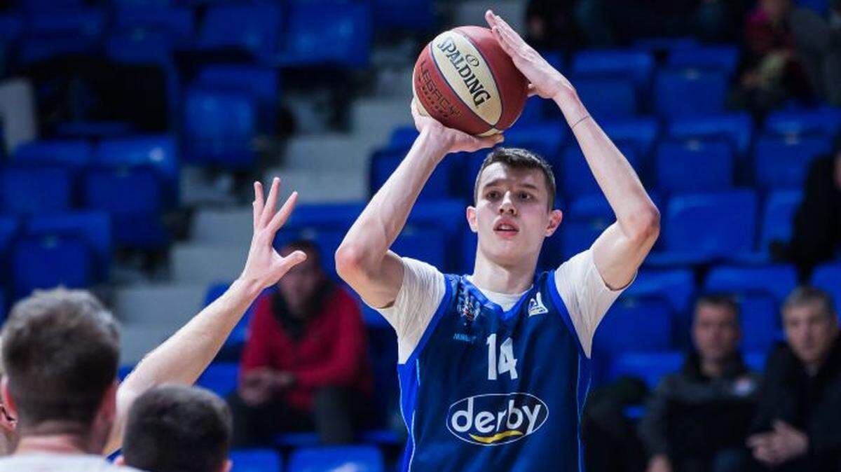 Zvonimir Ivisic, who stands 7-foot-2, will be a rare player of that size for the Kentucky Wildcats.