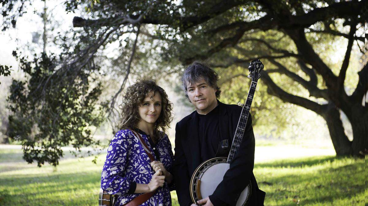 Abigail Washburn and Béla Fleck, husband and wife banjoists. 