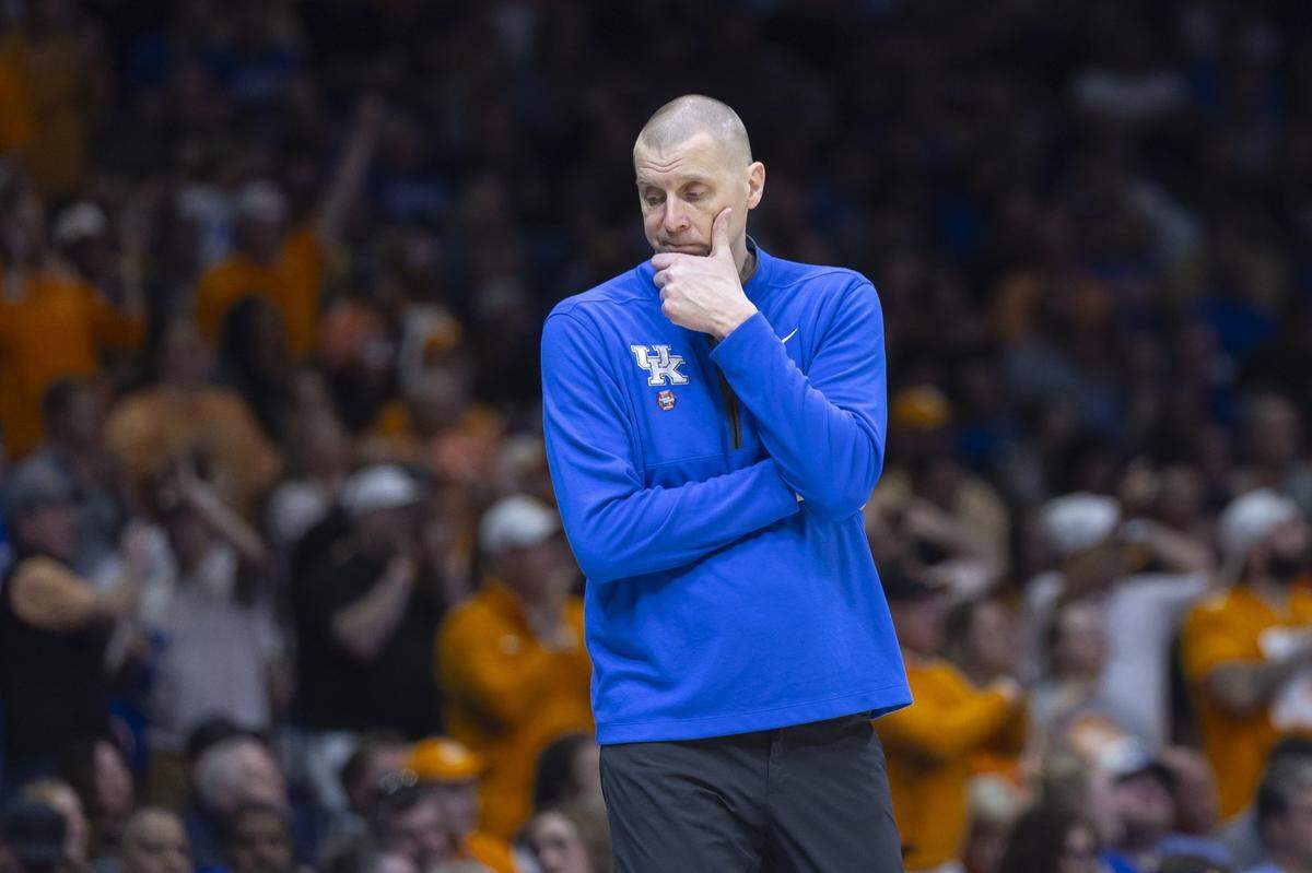 Kentucky Wildcats head coach Mark Pope reacts during a Sweet 16 game at Lucas Oil Stadium in Indianapolis, Ind., on Friday, March 28, 2025.