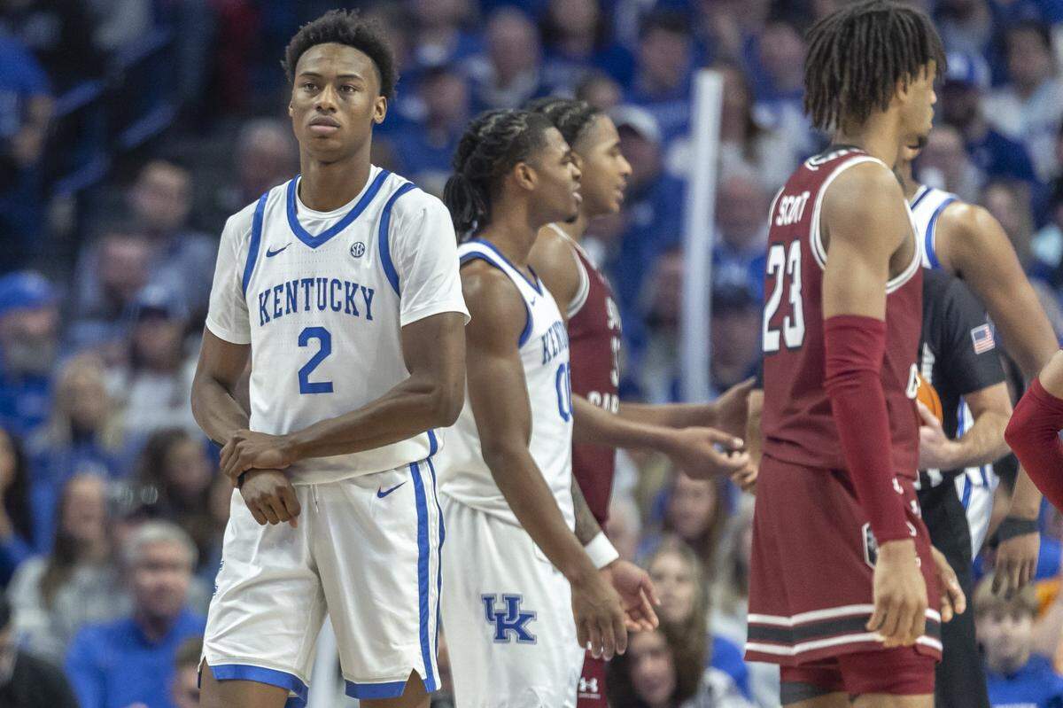 Kentucky guard Jaxson Robinson (2) will miss the rest of the season, coach Mark Pope said Saturday after the Wildcats’ loss to Auburn in Rupp Arena.