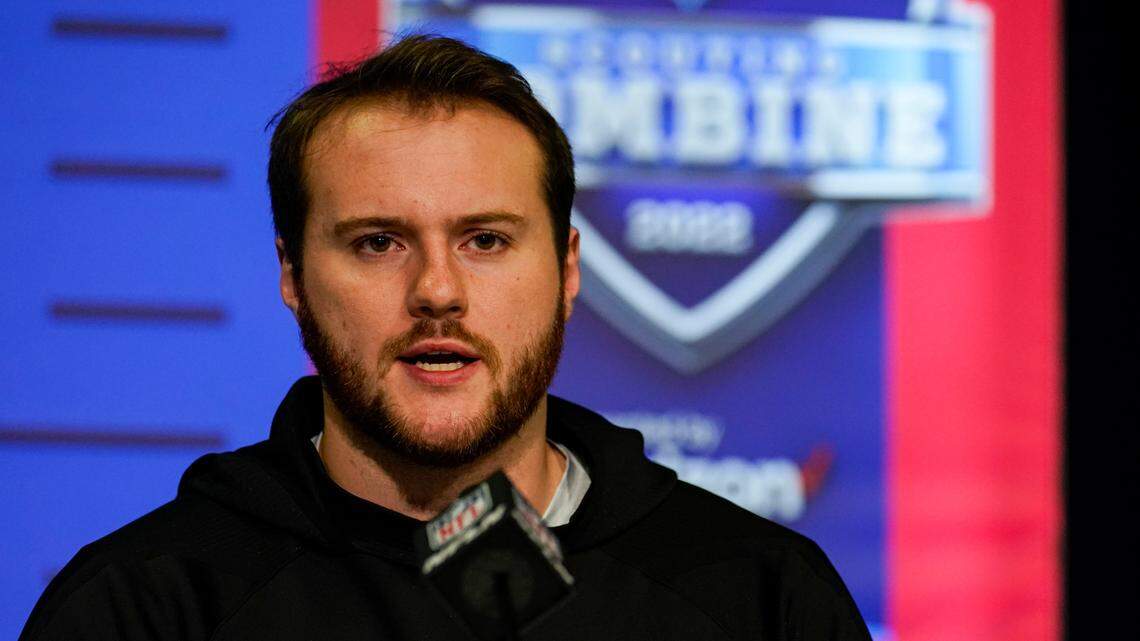 Luke Fortner returned to Kentucky for a fifth year of eligibility under the NCAA’s COVID-19 waiver. He moved from guard to center, and as a result might be one of the highest-selected Wildcats in this year’s NFL Draft.