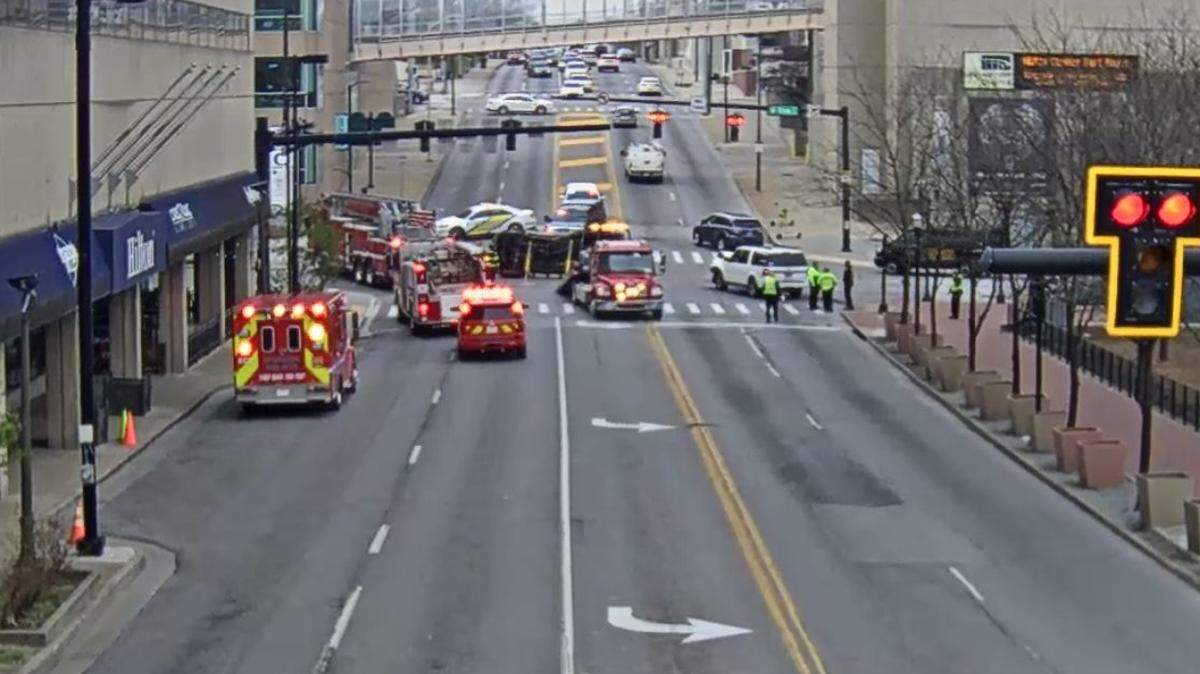 The intersection of South Broadway and W. Vine Street in downtown Lexington.