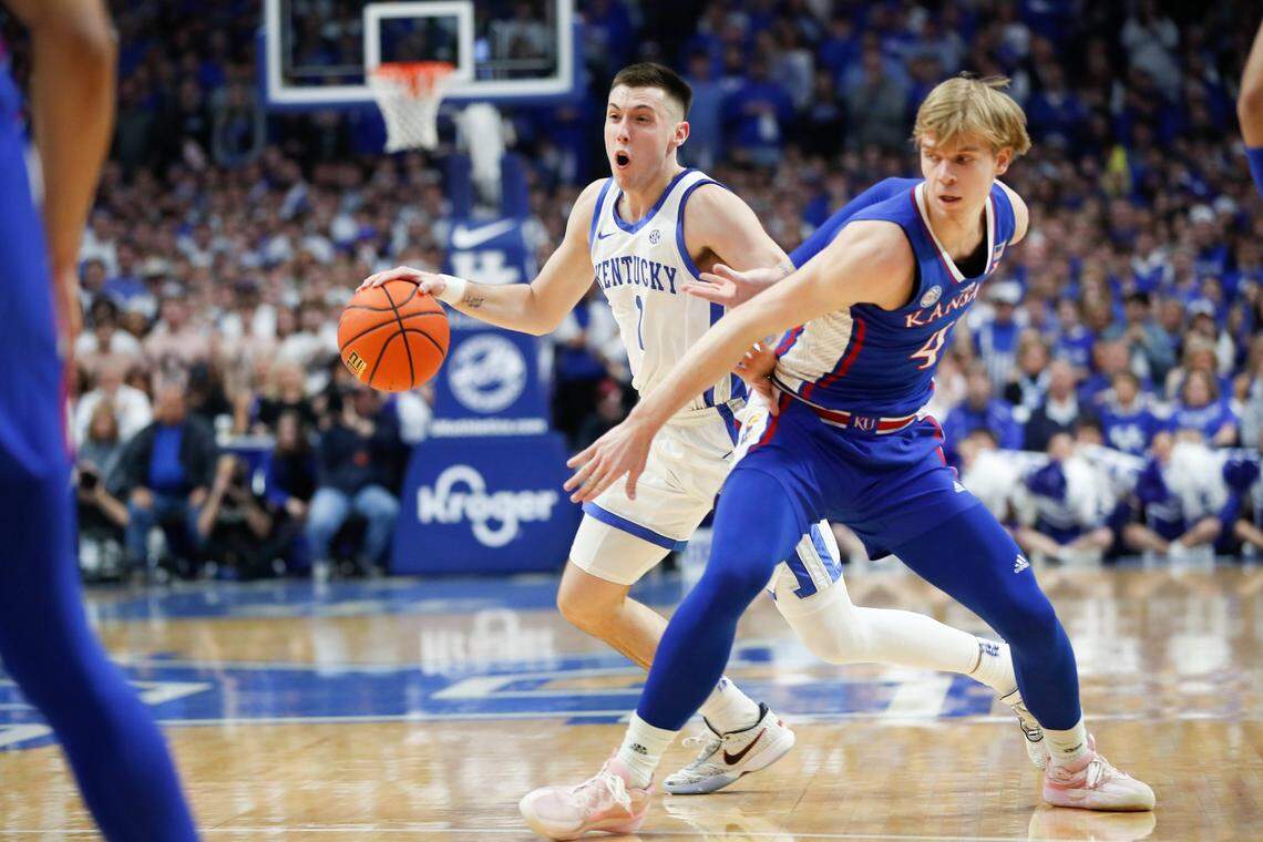 Kentucky’s CJ Fredrick dribbles the ball against Kansas at Rupp Arena on Saturday, Jan. 28, 2023.