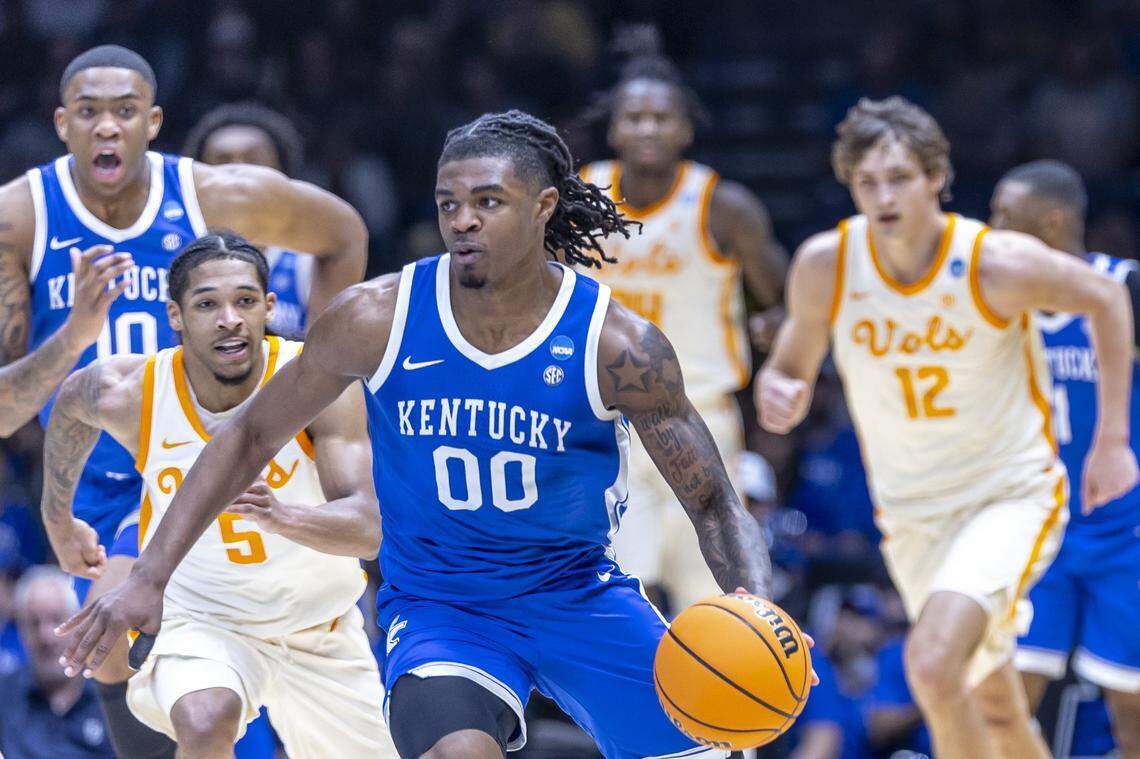 Kentucky guard Otega Oweh (00) led the Wildcats in scoring last season, averaging 16.2 points a contest. The 6-foot-4, 220-pound senior is the 2025-26 preseason pick to win SEC Player of the Year.