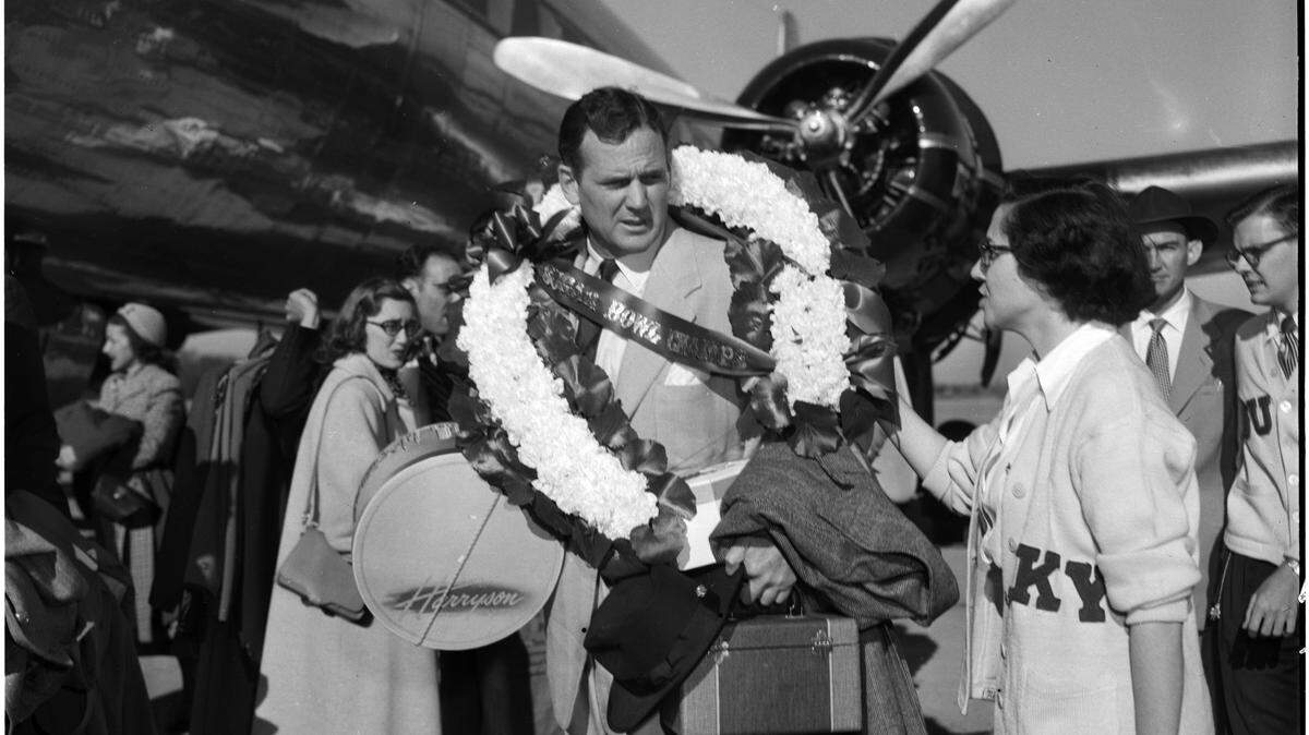 From Bear Bryant to Mark Stoops, a brief history of Kentucky football coaches