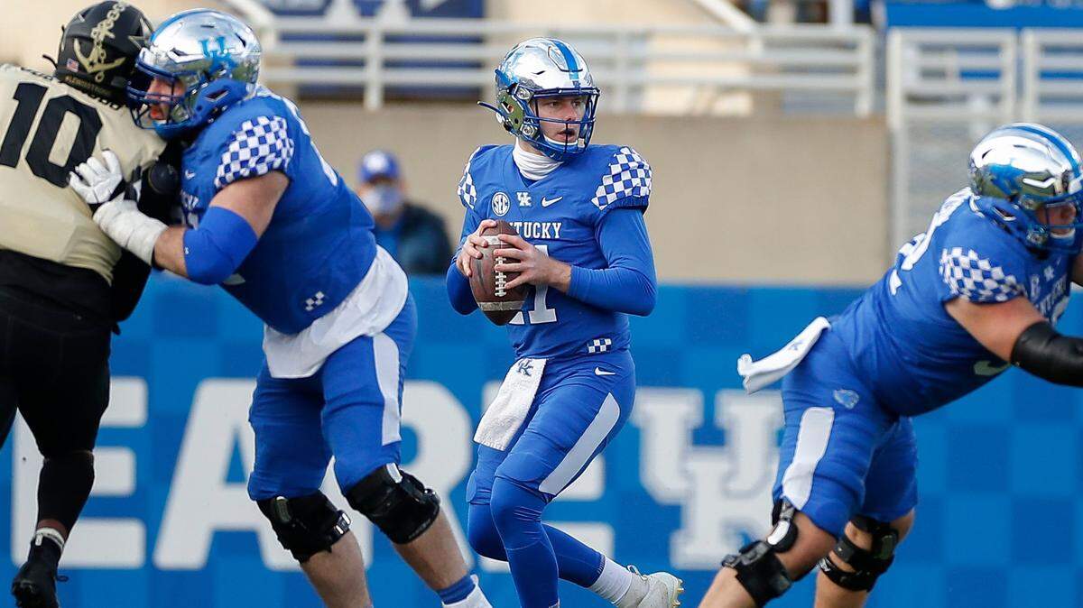 Beau Allen, one of Kentucky’s most prolific high school QBs, makes UK debut